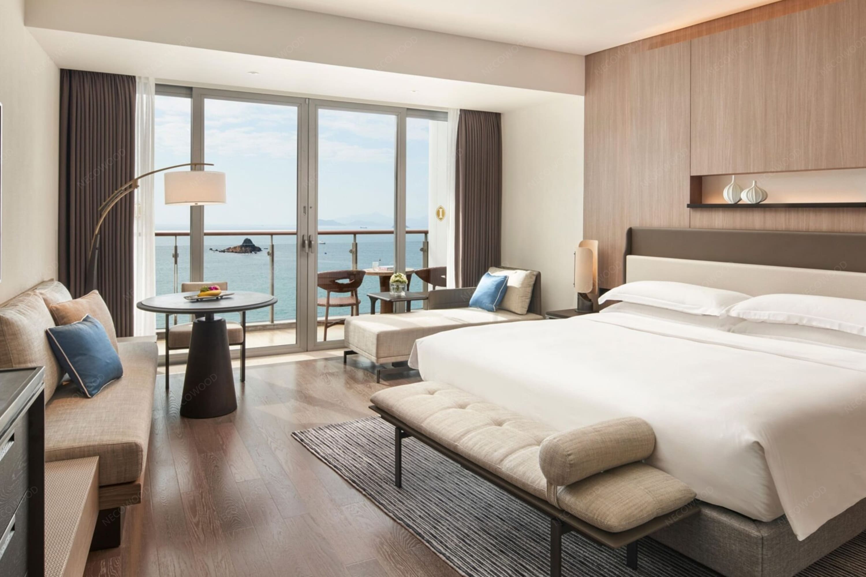 Hallway with SPC flooring